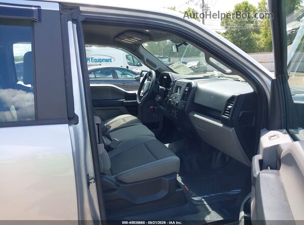 1FTFX1E57JFE10518 2018 FORD F150 Silver Սալոնի դիմացի տեսք