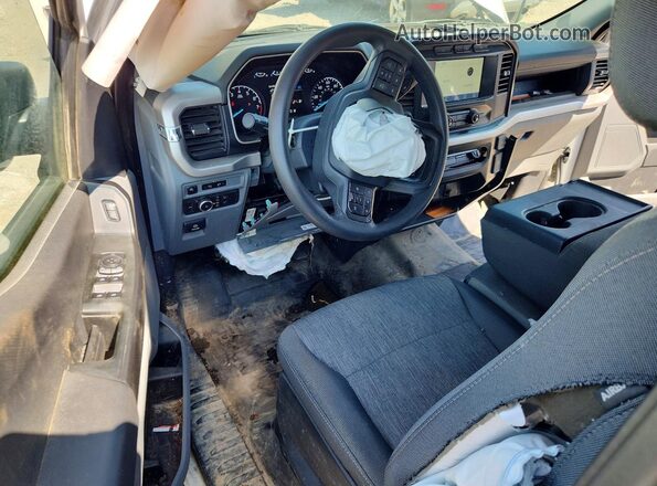 1FTFX1E57NFB81019 2022 FORD F150 White Dashboard view