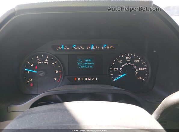 1FTFX1EF1GKD60501 2016 FORD F150 White Vista de los asientos traseros