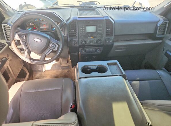 1FTFX1EF1GKF26239 2016 FORD F150 White Dashboard view