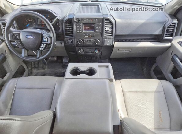 1FTFX1EG0HFB77268 2017 FORD F150 Белый Вид панели приборов