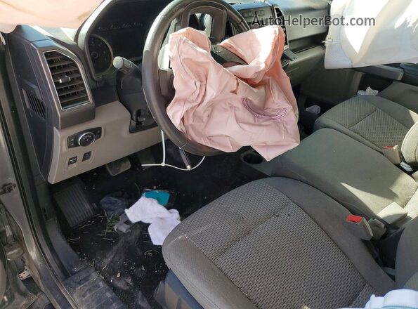 1FTFX1EG7JKF92763 2018 FORD F150 Серый Вид панели приборов