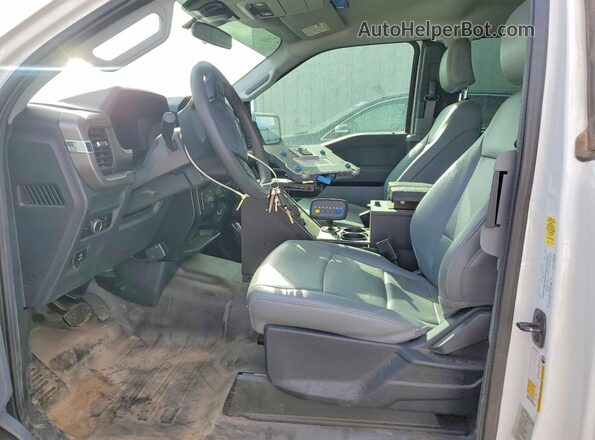 1FTFX1L54RKD31426 2024 FORD F150 White Вид салону спереду