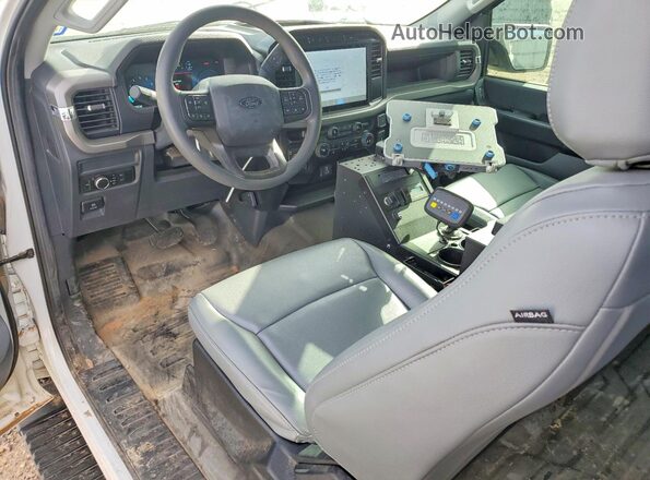 1FTFX1L54RKD31426 2024 FORD F150 White Вид панелі приладів