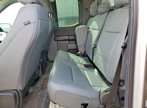 1FTFX1L54RKD31426 2024 FORD F150 White Вид задніх сидінь