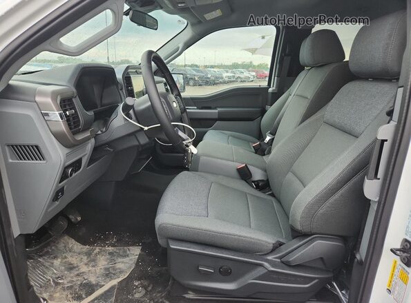 1FTFX3L87TKD22507 2026 FORD F150 White Vista interior delantera