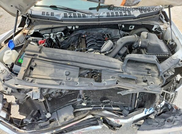 1FTMF1C54KKD60134 2019 FORD F150 White Widok wnętrza z tyłu