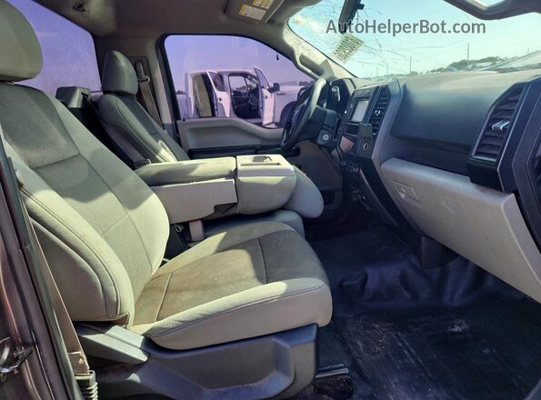 1FTMF1C82GFB71282 2016 FORD F150 Серый Вид задних сидений