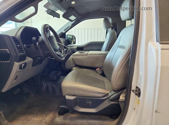 1FTMF1C83GFA98231 2016 FORD F150 White Вид салону спереду
