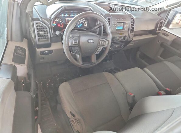 1FTMF1C83HKD77378 2017 FORD F150 White Вид панелі приладів