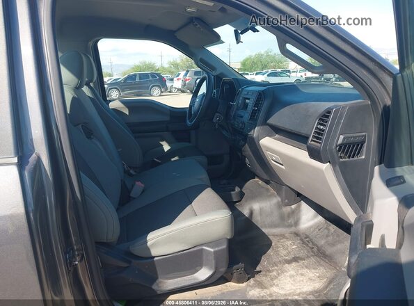 1FTMF1C85HKC14201 2017 FORD F150 Gray Widok wnętrza z przodu