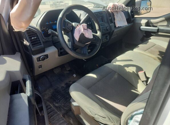 1FTMF1C86HFA11360 2017 FORD F150 White Vista del salpicadero