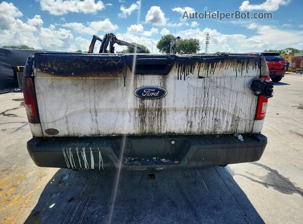 1FTMF1C86HKC10478 2017 FORD F150 White Vista trasera