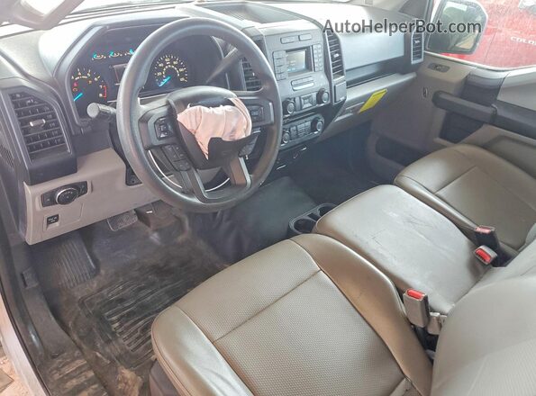 1FTMF1C87GKE26872 2016 FORD F150 Белый Вид панели приборов