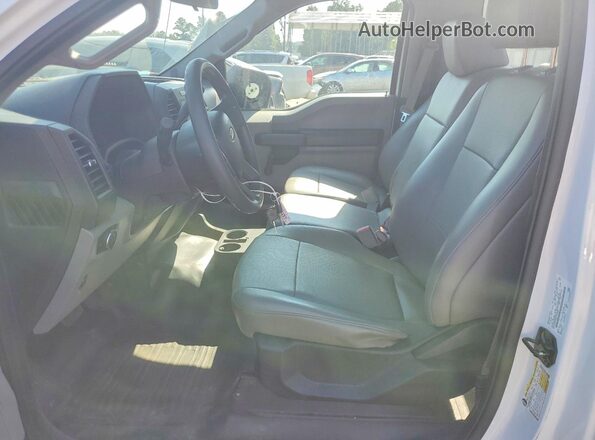 1FTMF1CB0JFB20902 2018 FORD F150 White Սալոնի դիմացի տեսք