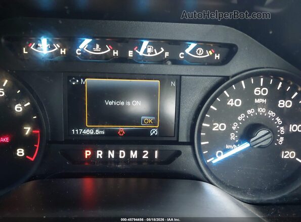 1FTMF1CB2JKE64030 2018 FORD F150 White Vista de los asientos traseros