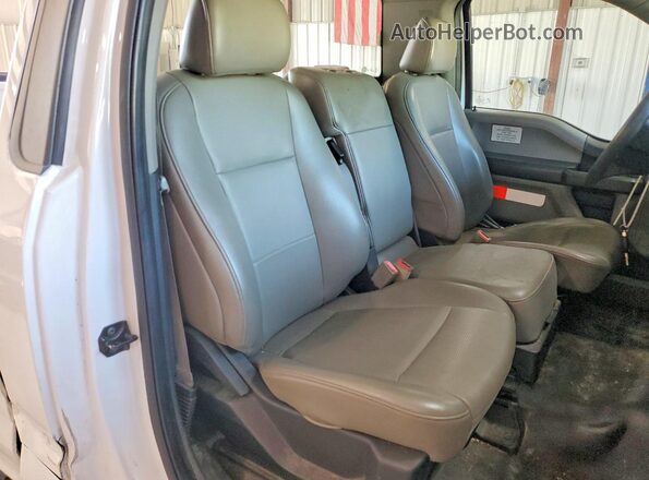 1FTMF1CB2LFA73892 2020 FORD F150 White Vista de los asientos traseros