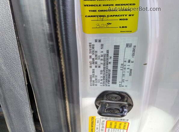 1FTMF1CB3NKE11357 2022 FORD F150 White წინა სალონის ხედი