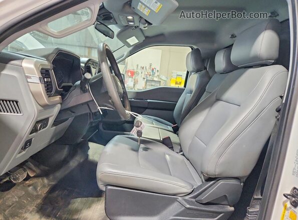 1FTMF1CB5MKE76869 2021 FORD F150 White Front interior view