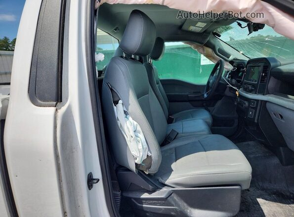 1FTMF1CB5NKF05191 2022 FORD F150 White Вид задніх сидінь