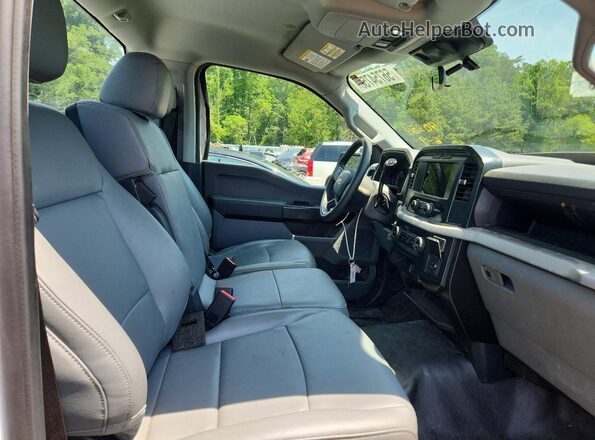 1FTMF1CB6PKE91255 2023 FORD F150 Белый Вид задних сидений