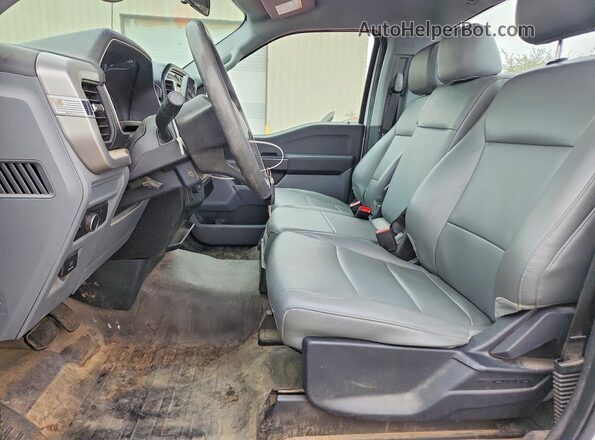 1FTMF1CB7NKF06066 2022 FORD F150 White Vista interior delantera
