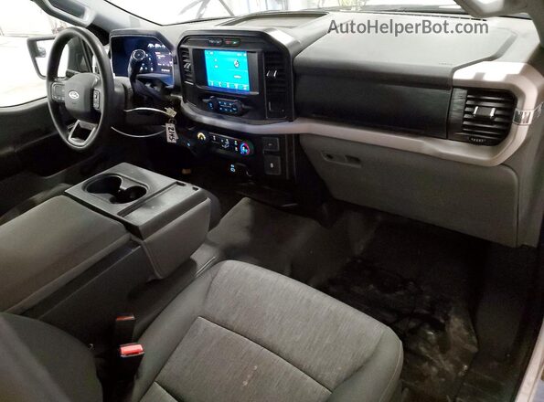 1FTMF1CB8MKD56113 2021 FORD F150 White Вид панелі приладів