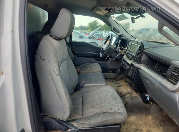 1FTMF1CB8NKE11516 2022 FORD F150 White Հետևի նստատեղերի տեսք