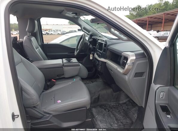 1FTMF1CP3NKE03366 2022 FORD F150 White Vista interior delantera