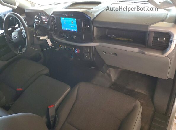 1FTMF1CP3NKE03478 2022 FORD F150 Silver Widok deski rozdzielczej