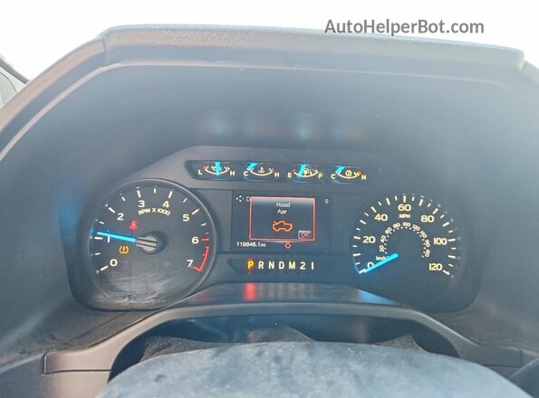 1FTMF1CP8GKE06847 2016 FORD F150 White Widok zestawu wskaźników