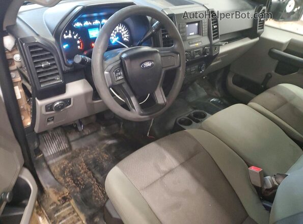 1FTMF1CP9JKE73044 2018 FORD F150 White Dashboard view