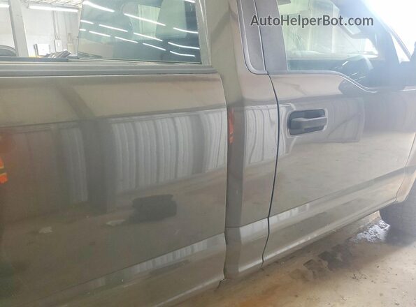 1FTMF1E88HKC95255 2017 FORD F150 Серый Вид задних сидений