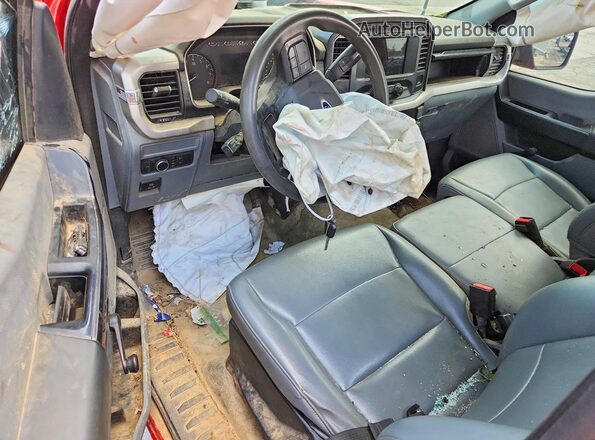 1FTMF1EB3MKE16649 2021 FORD F150 Red Vista del salpicadero