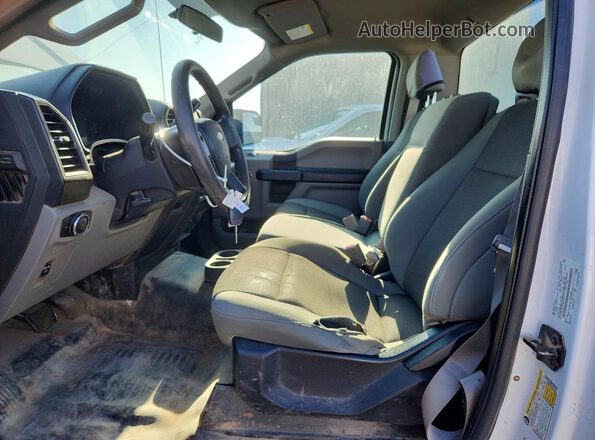 1FTMF1EB7JKE03737 2018 FORD F150 White Vista interior delantera
