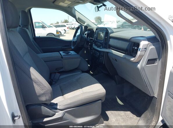 1FTMF1EB7MKE08392 2021 FORD F150 White Widok wnętrza z przodu