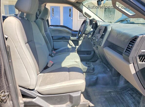 1FTMF1EBXJFB55296 2018 FORD F150 Gray Front interior view