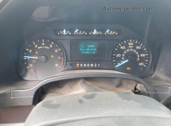 1FTMF1EBXJKE52558 2018 FORD F150 White 