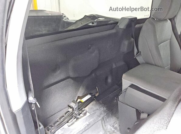 1FTMF1K52RKF03500 2024 FORD F150 Gray Vista de los asientos traseros