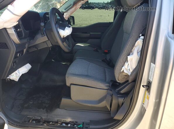 1FTMF1K53RKF44637 2024 FORD F150 Серебряный Вид салона спереди