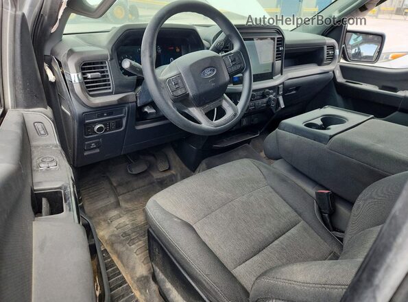 1FTMF1K56SKE31965 2025 FORD F150 Two Tone Dashboard view