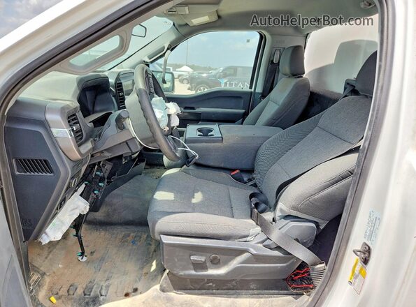 1FTMF1KP0SKD32883 2025 FORD F150 Белый Вид салона спереди
