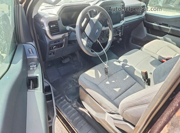 1FTMF1L59SKE64022 2025 FORD F150 Black Вид панелі приладів