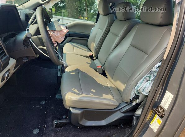 1FTNF1CG1GKF74964 2016 FORD F150 Gray Widok wnętrza z przodu