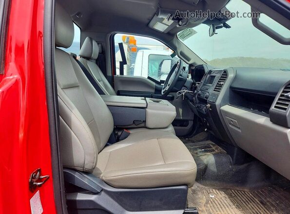 1FTRF3B61NEF37396 2022 FORD F350 Red Առջևի վահանակի տեսք