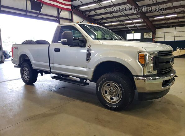 1FTRF3B65HEF41567 2017 FORD F350 Silver Передня права чверть