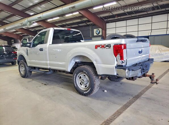1FTRF3B65HEF41567 2017 FORD F350 Silver Задня ліва чверть