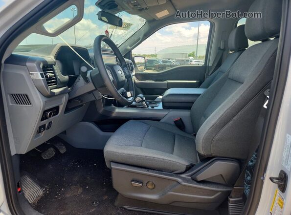 1FTVW3LK8SWG35387 2025 FORD F150 White Widok wnętrza z przodu