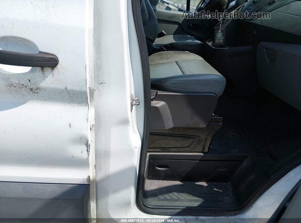 1FTYE2CM1HKA70735 2017 FORD TRANSIT-150 White Vista interior delantera