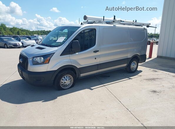 1FTYE2Y81PKB94241 2023 FORD TRANSIT-150 Серебряный Передняя левая четверть